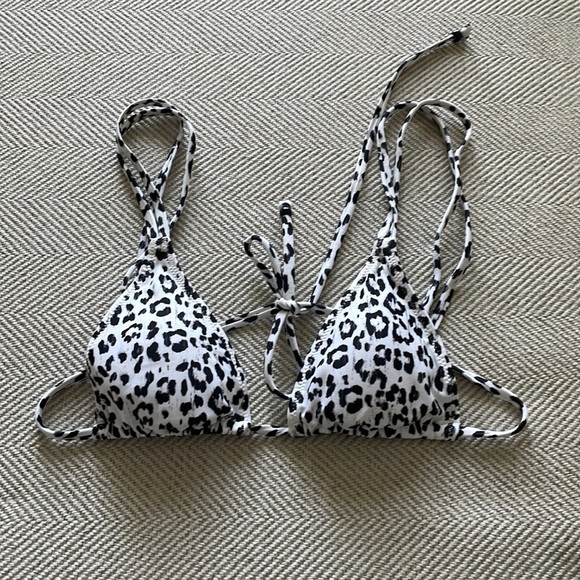 White Fox Bikini Top - Picture 1 of 4